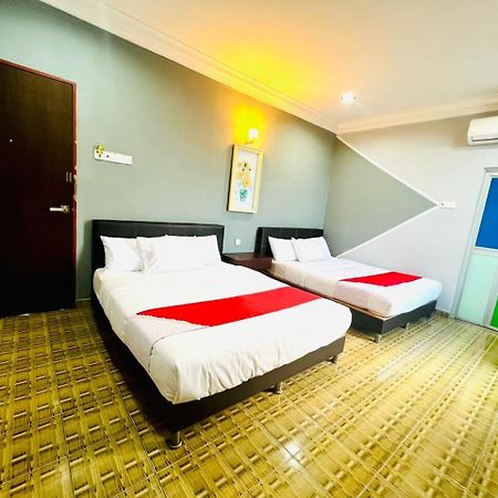 Daily Inn Hotel Mersing Exterior photo