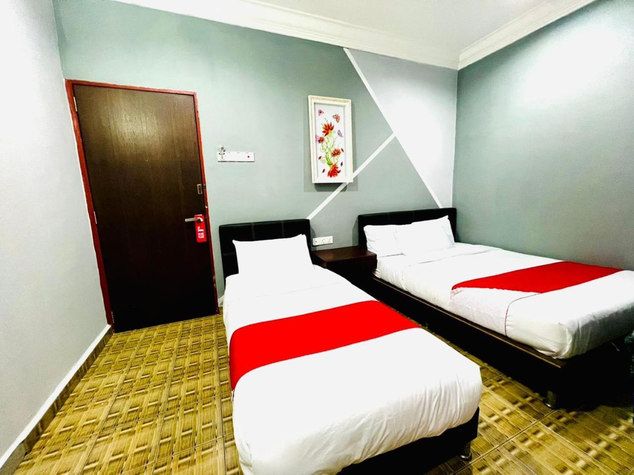 Daily Inn Hotel Mersing Exterior photo