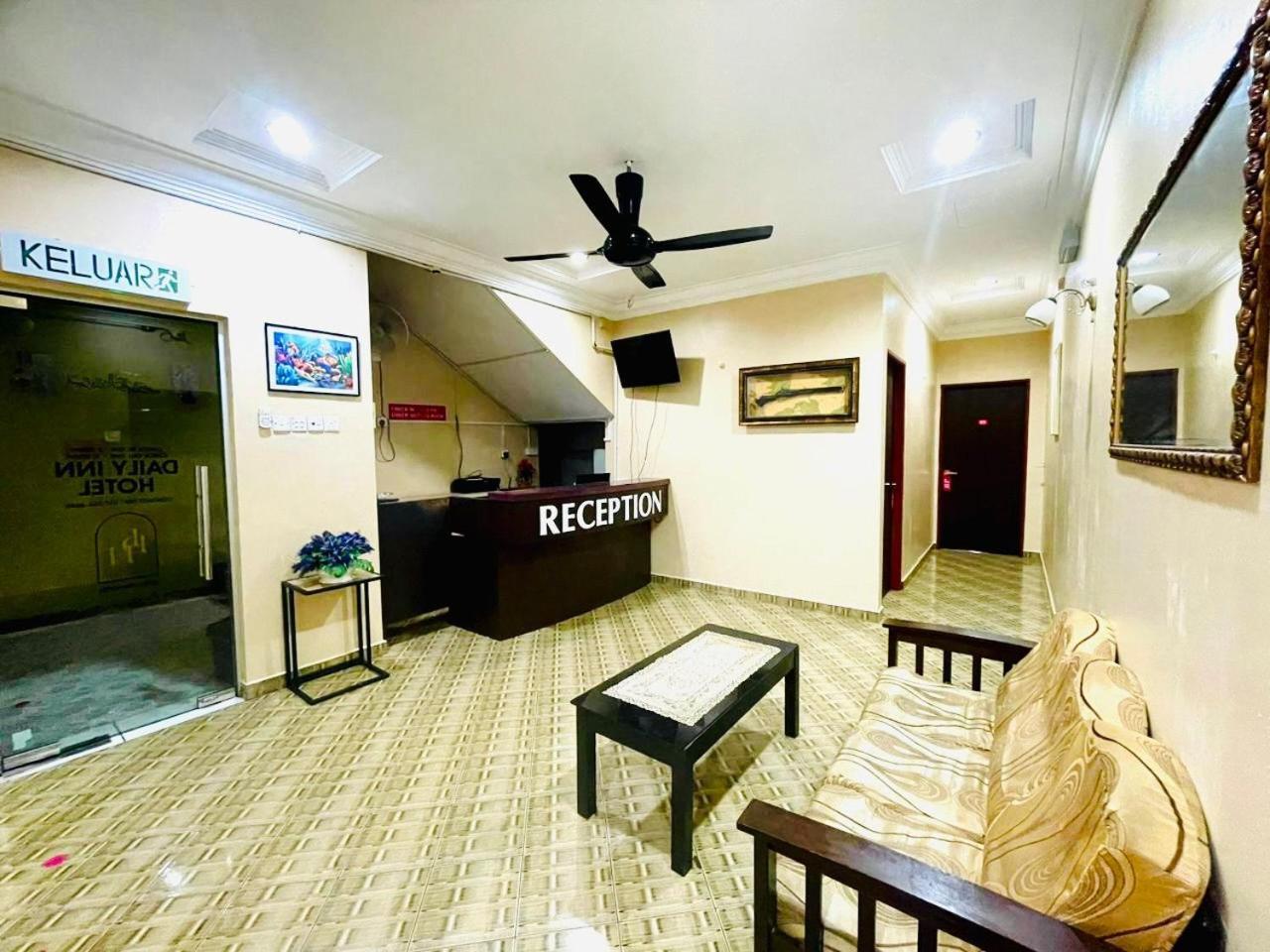 Daily Inn Hotel Mersing Exterior photo